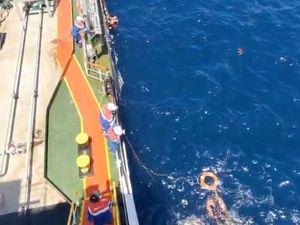 17 Korban KMP Mutiara Sentosa 2 Diselamatkan Kapal Tanker di Laut Jawa