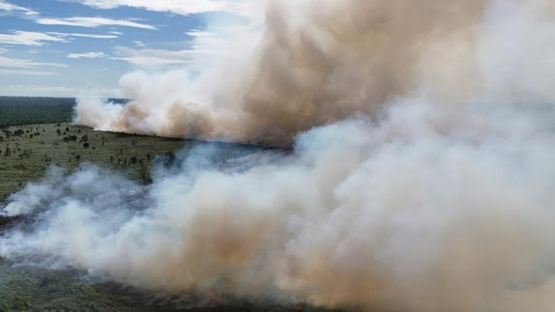 Hari Ke-10 Pemadaman Kebakaran Lahan Gambut di Riau