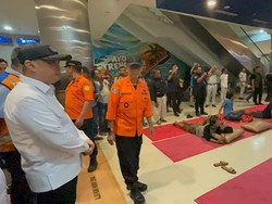 Menhub Ungkap Pencocokan Data Korban KM Mutiara Bertahap di Surabaya