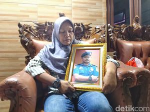 Istri Kenang Andri Damkar Jaktim yang Gugur: Ayah Istimewa bagi Anak-anak