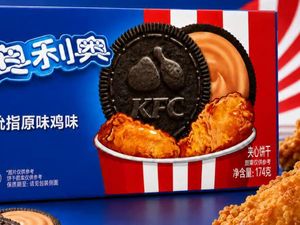 Nyeleneh! Oreo dan KFC Bikin Biskuit Rasa Ayam Goreng