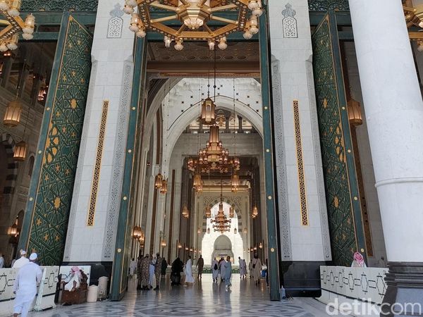 Potret Wajah Baru Masjidil Haram usai Perluasan Ketiga