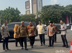 Pimpinan MPR Temui Prabowo di Istana
