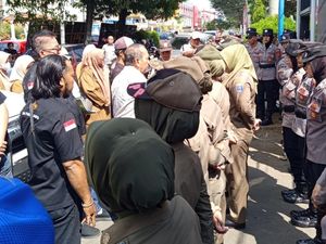 29 Guru Honorer Kota Metro Lampung Dirumahkan Tanpa Kejelasan
