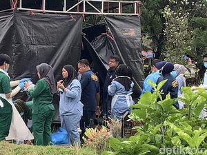 Video Polisi Bongkar Makam Murid SD Diduga Korban Bullying di Padang