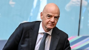 FIFA Tuding UEFA Kampanye Gelap Lawan Infantino