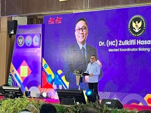 Bansos Terpusat di Kopdes, Zulhas Dorong Peran KDKMP Makin Kuat