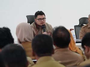 Mas Dhito Minta Camat Proaktif Pantau Perubahan Desil Warga