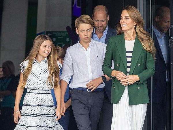 Gaya Chic Kate Middleton & Putri Charlotte Tampil Senada di Commonwealth Games