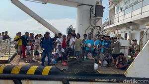 Kedatangan Puluhan Korban Selamat KMP Mutiara Sentosa 2 di GSN