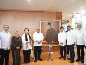 Muzani Ziarah ke Makam Bung Karno Jelang HUT RI, Beri Pesan Jaga Persatuan