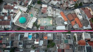 Merah Putih Membelah Jalan Tangerang, Aksi Warga Sambut Kemerdekaan RI Bikin Takjub