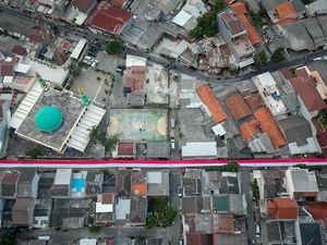 Merah Putih Membelah Jalan Tangerang, Aksi Warga Sambut Kemerdekaan RI Bikin Takjub