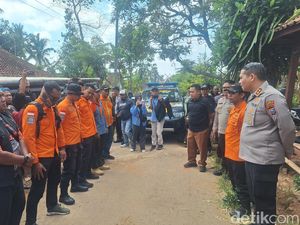 Operasi Pencarian 2 Pendaki Gunung Piramid Bondowoso Libatkan Basarnas