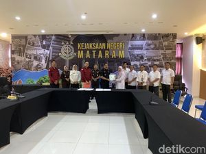 Aset Korupsi Kades Bagek Polak Dikembalikan ke Pemkab Lombok Barat
