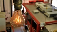 Misteri Bola Lampu Menyala 125 Tahun, Bukti Teori Konspirasi?
