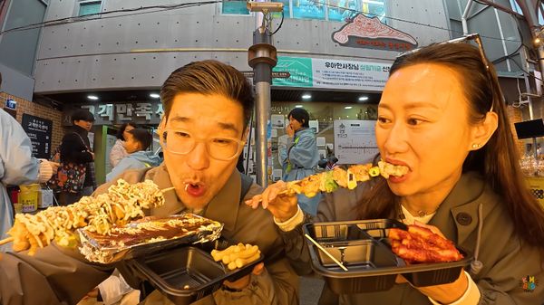 Kimbab Family Jajan di Tongin Market, Pakai Koin Korea Jadul!