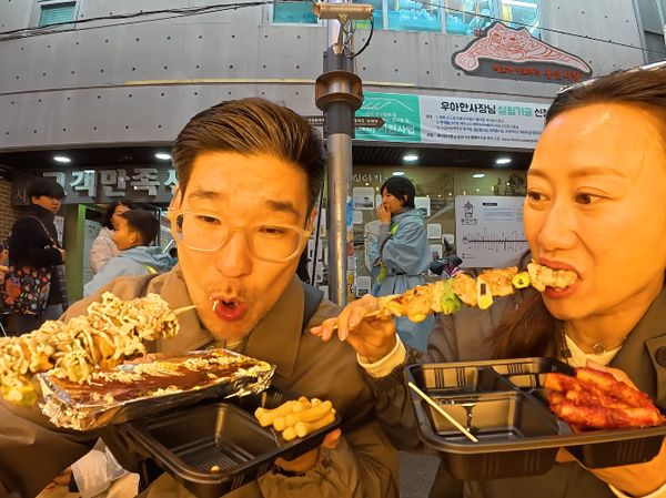 Kimbab Family Jajan di Tongin Market, Pakai Koin Korea Jadul!