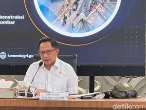 Mendagri Minta Walkot Pakai Rp 200 M Perbaiki Saluran Air Imbas Banjir Padang