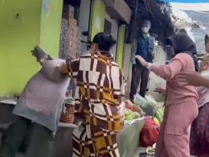 Pedagang Emak-emak Berkelahi di Pasar Sinjai Saling Lapor Dugaan Penganiayaan