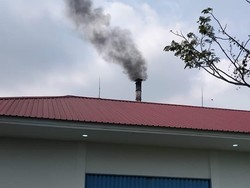 Warga Protes Bau Diduga dari Limbah Medis RSUD Soedarso, Direktur Tanggapi