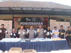 Polisi Bongkar Gudang 46 Juta Butir Obat Keras di Jaktim, 2 Pelaku Ditangkap