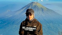 Keren! Ririe Fairus Menantang Adrenalin di Gunung, Laut hingga Air Terjun