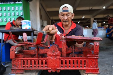 Petugas Tera Timbangan, Lindungi Hak Konsumen