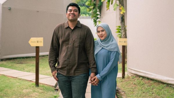 Ananta Rispo Pamer Motor Baru Hadiah Ultah ke-8 Nikah dengan Siti Rohmah