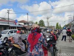 Antrean BBM Nonsubsidi Ikut Mengular, Pertamina Upayakan Tambah Kuota