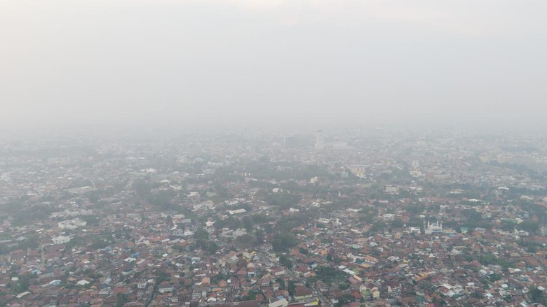Hari Ke-10 Pemadaman Kebakaran Lahan Gambut di Riau