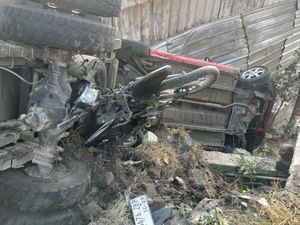 Tak Kuat Nanjak, Truk Mundur Hantam 3 Mobil dan 2 Motor di Ciwidey