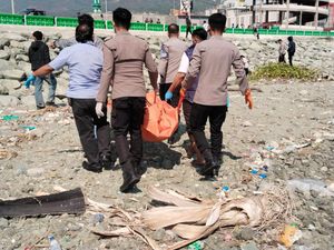 Mayat Wanita Ditemukan Mengapung di Pantai Lere Palu, Sempat Dicabik Buaya