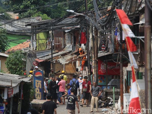 Penertiban Bangunan Liar di Tanah Abang Pulihkan Fungsi Drainase
