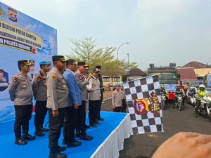 Polres Serang Kirim 64 Truk Tangki Air Atasi Kekeringan di 6 Kecamatan