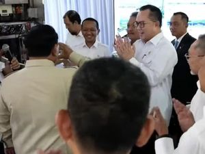 Video: Prabowo Cicipi Air Siap Minum Hasil Inovasi BRIN