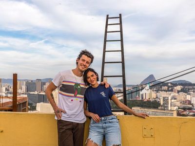 Shawn Mendes Tulis Ucapan Manis Bikin Bruna Marquezine Mewek