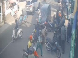Avanza Tabrak Motor Penjemput Siswa di MTsN 1 Bandar Lampung
