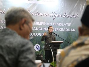 Wamendagri Bima Arya Dorong DPRD Wujudkan Pembangunan Berkeadilan Ekologis