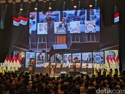 Guyon Bahlil ke Cak Imin: Ketum Lama Belum Tentu Punya Buku Diteken Presiden