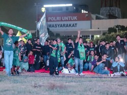 5.000 Bonek Padati Nobar Final Piala Presiden yang Digelar Polda Jatim