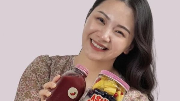 Ini Devy Anastasia, Sosok di Balik Asinan Ceri-Ya Rp600 Ribu