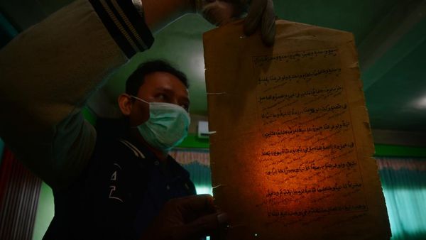 Kitab Kuno di Boyolali Mulai Diabadikan dalam Arsip Digital