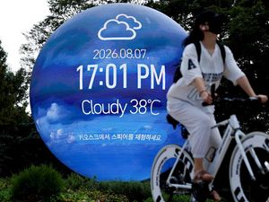 Panas Menyengat, Seoul Diguyur Gelombang Panas 38 Derajat Celsius