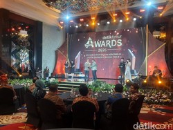 Video: Pemred detikcom hingga Gubernur Sulsel Hadiri detiktimur Awards 2026