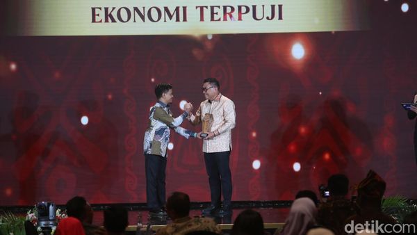 Penerima Anugerah Program Ekonomi Terpuji