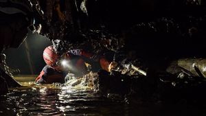 Jaga Pasokan Air Bersih, Relawan Rawat Sumber Air di Gua Keceme Gunungkidul