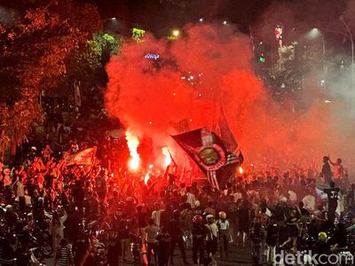 Euforia Suporter Rayakan Persebaya Juara Piala Presiden 2026