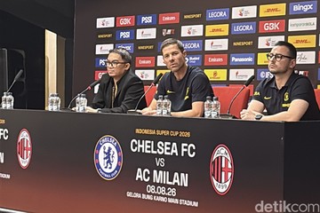 Chelsea Main di Jakarta, Xabi Alonso: Jersey Biru di Mana-mana