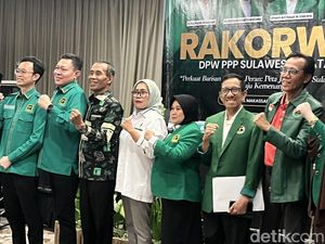 PPP Sulsel Serahkan SK Pengurus 13 DPC, 8 Daerah Ditahan untuk Jadi Kejutan